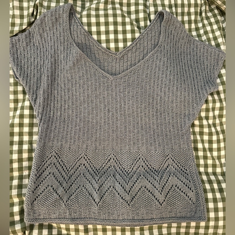 Stunning Vogue Knitting handmade sweater top